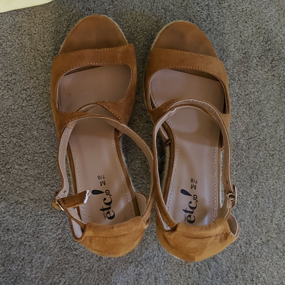Heels - Picture 3 of 3